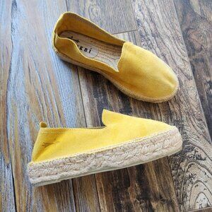 NWoB MANEBI Hamptons Suede Jute Double Sole Platform Espadrilles Slip-On Yellow